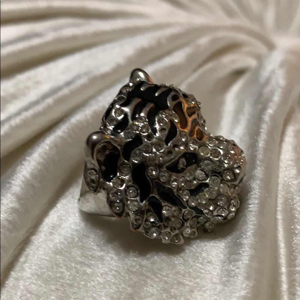 Unique tiger ring - Picture 3 of 3